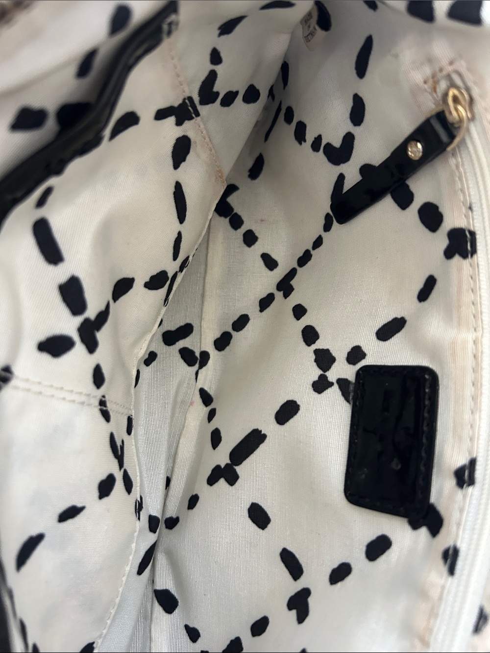 kate spade Black Patent Leather Shoulder Bag Minimalist So Cute! - Picture 14 of 16